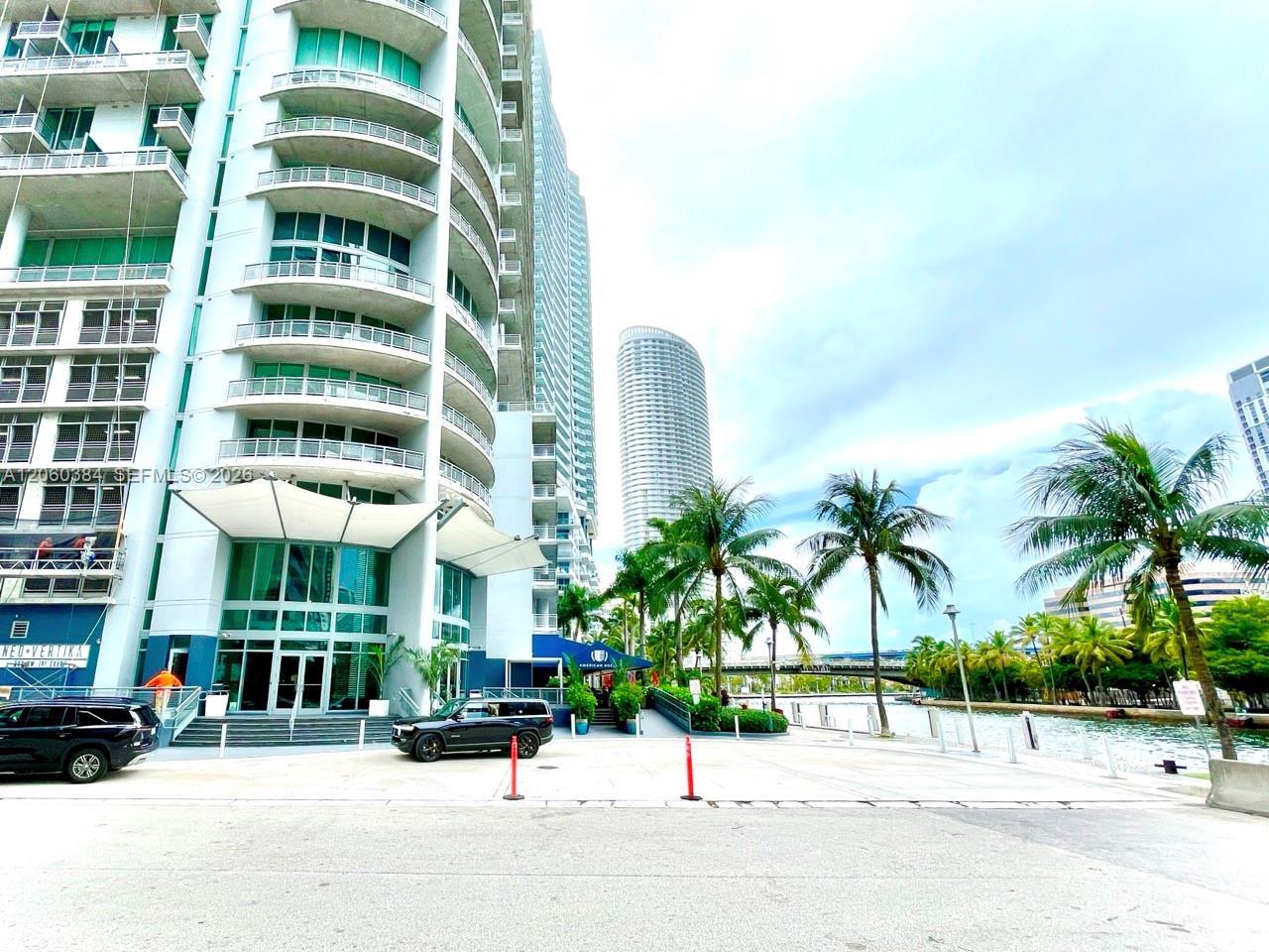 690 SW 1st Ct # 1923, Miami FL 33130 photo 2