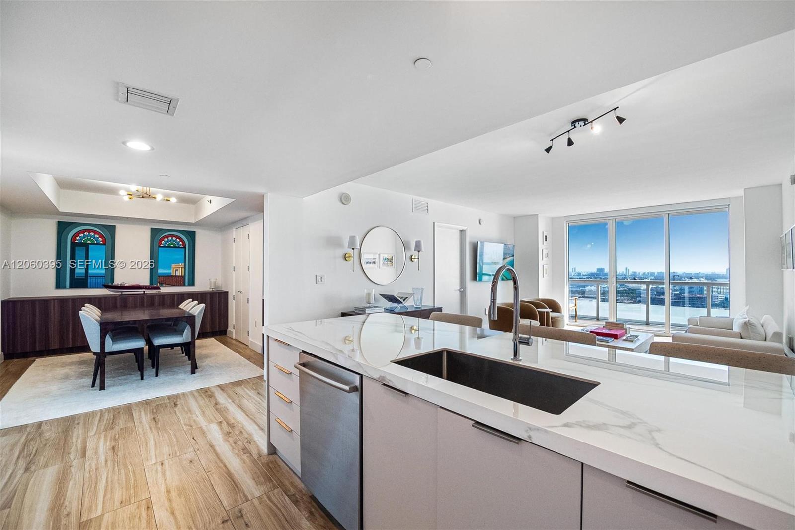 50 BISCAYNE BLVD # 2706, Miami FL 33132 photo 4