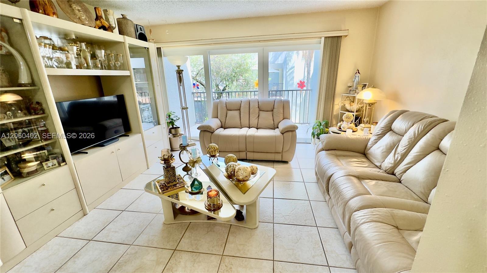30 NW 87th Ave # C219, Miami FL 33172 photo 2