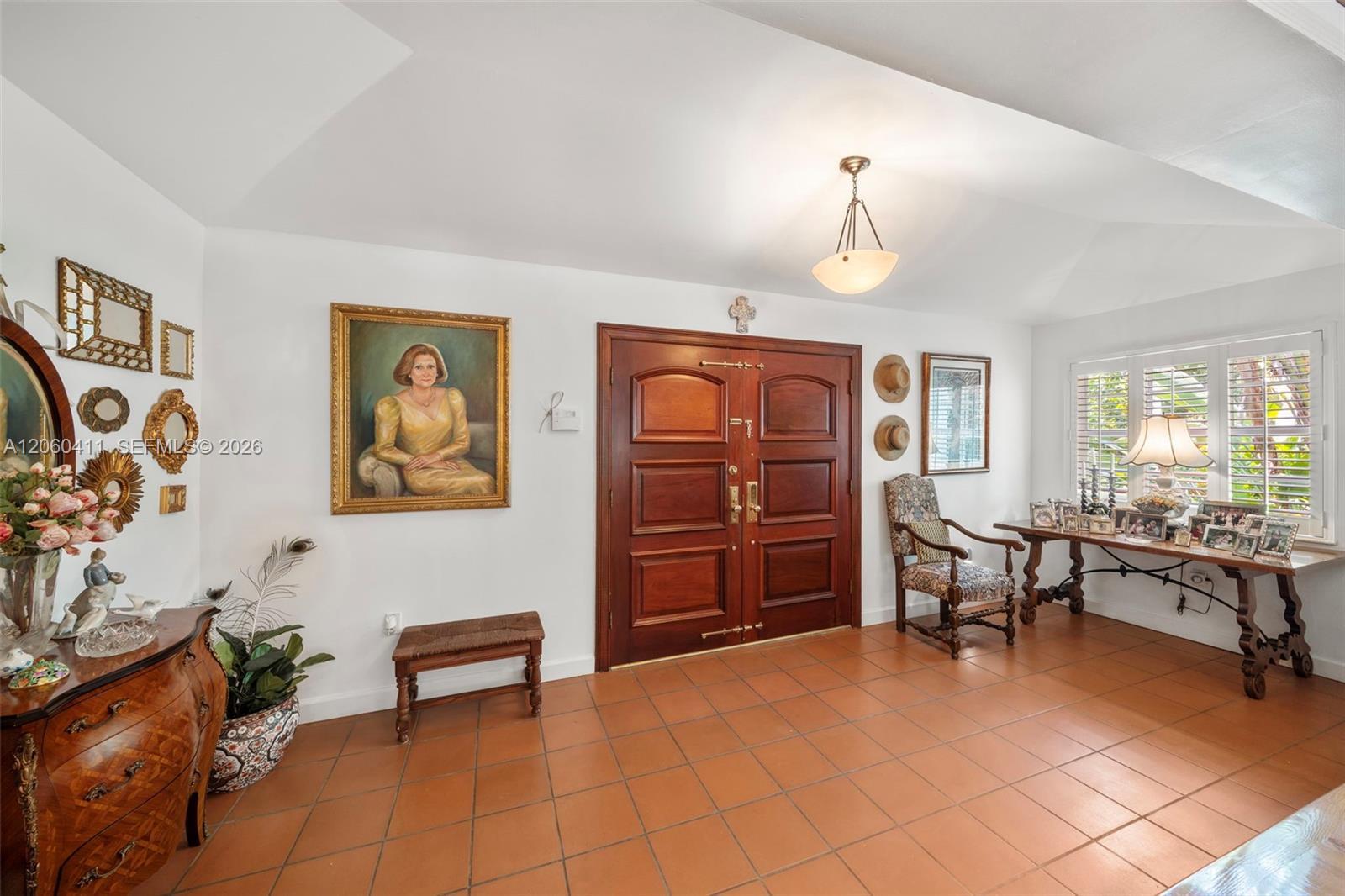 2301 N Greenway Dr, Coral Gables FL 33134 photo 4