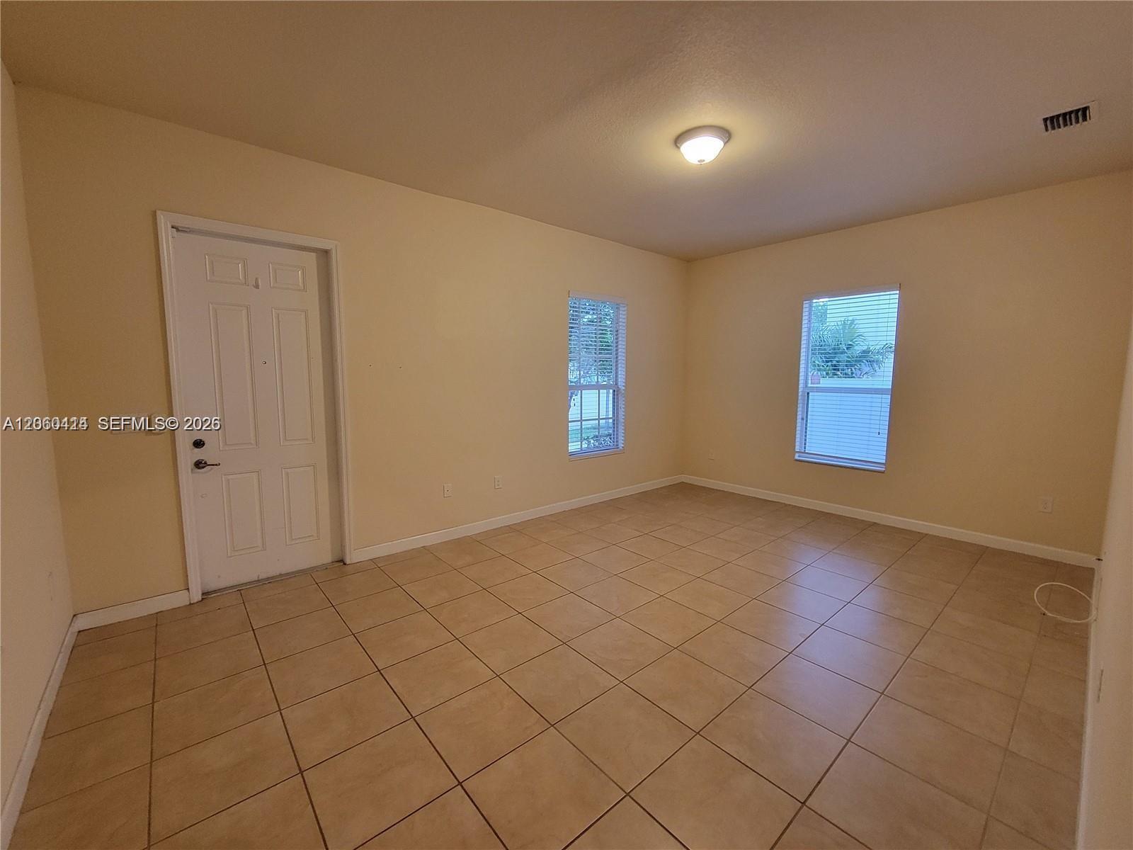 9282 SW 171st Ct, Miami FL 33196 photo 3