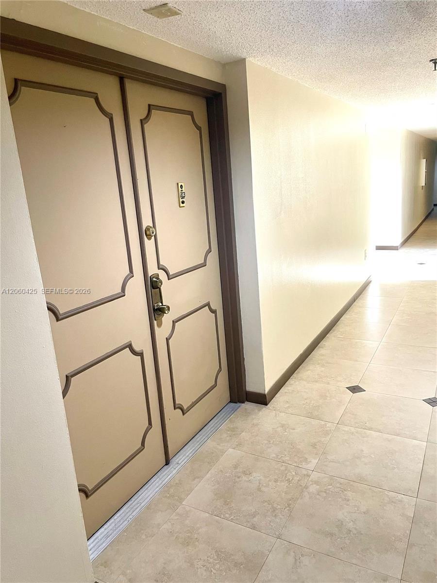 17890 W Dixie Hwy # 203, North Miami Beach FL 33160 photo 4