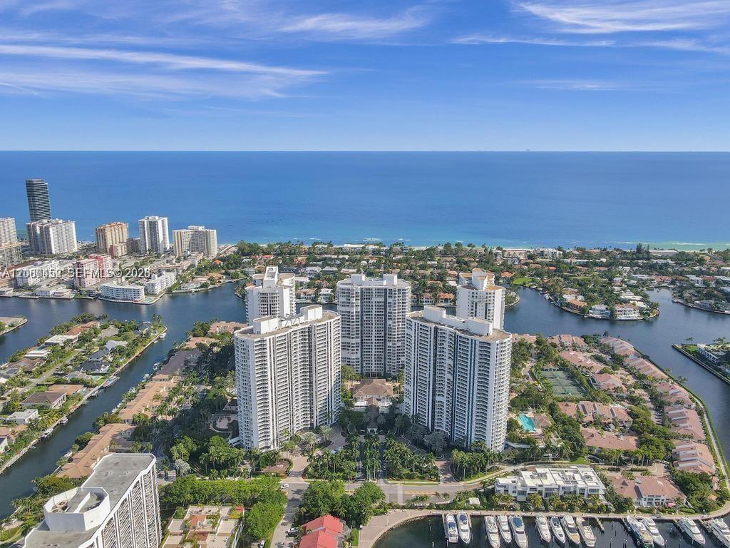 21205 Yacht Club Dr # 1502, Aventura FL 33180 photo 2