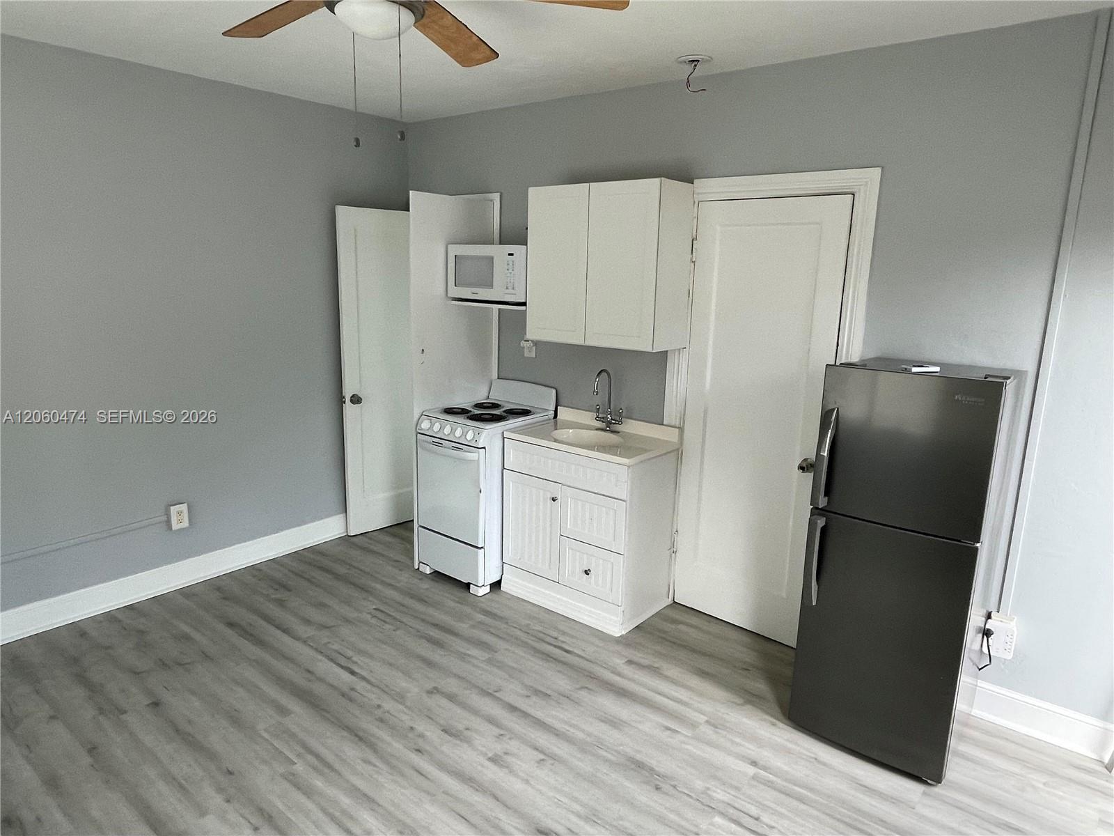 1108 NE 3rd St # C, Fort Lauderdale FL 33301 photo 4