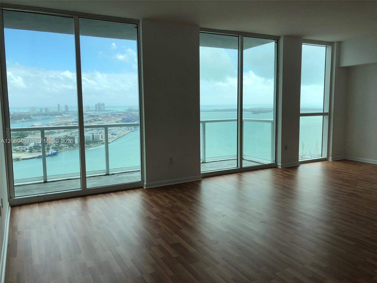 253 NE 2nd St # 4207, Miami FL 33132