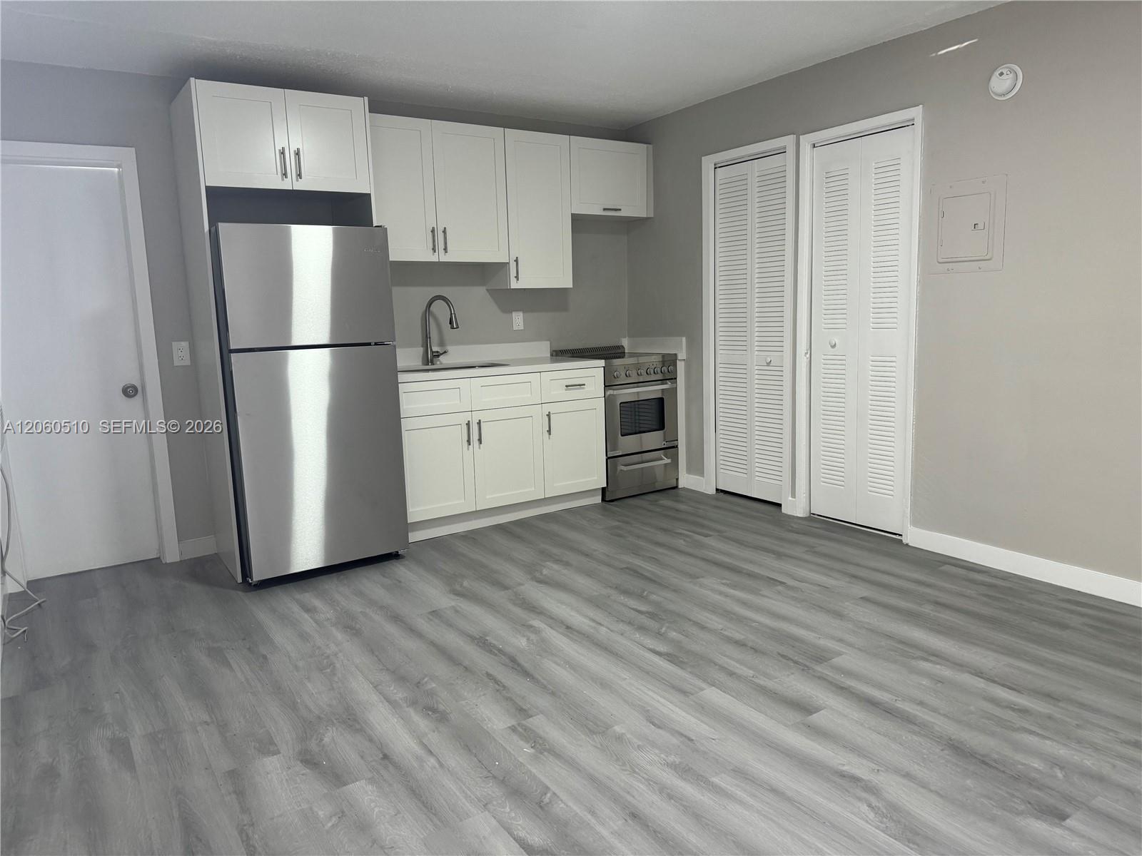 501 SE 23rd St # 12, Fort Lauderdale FL 33316 photo 4