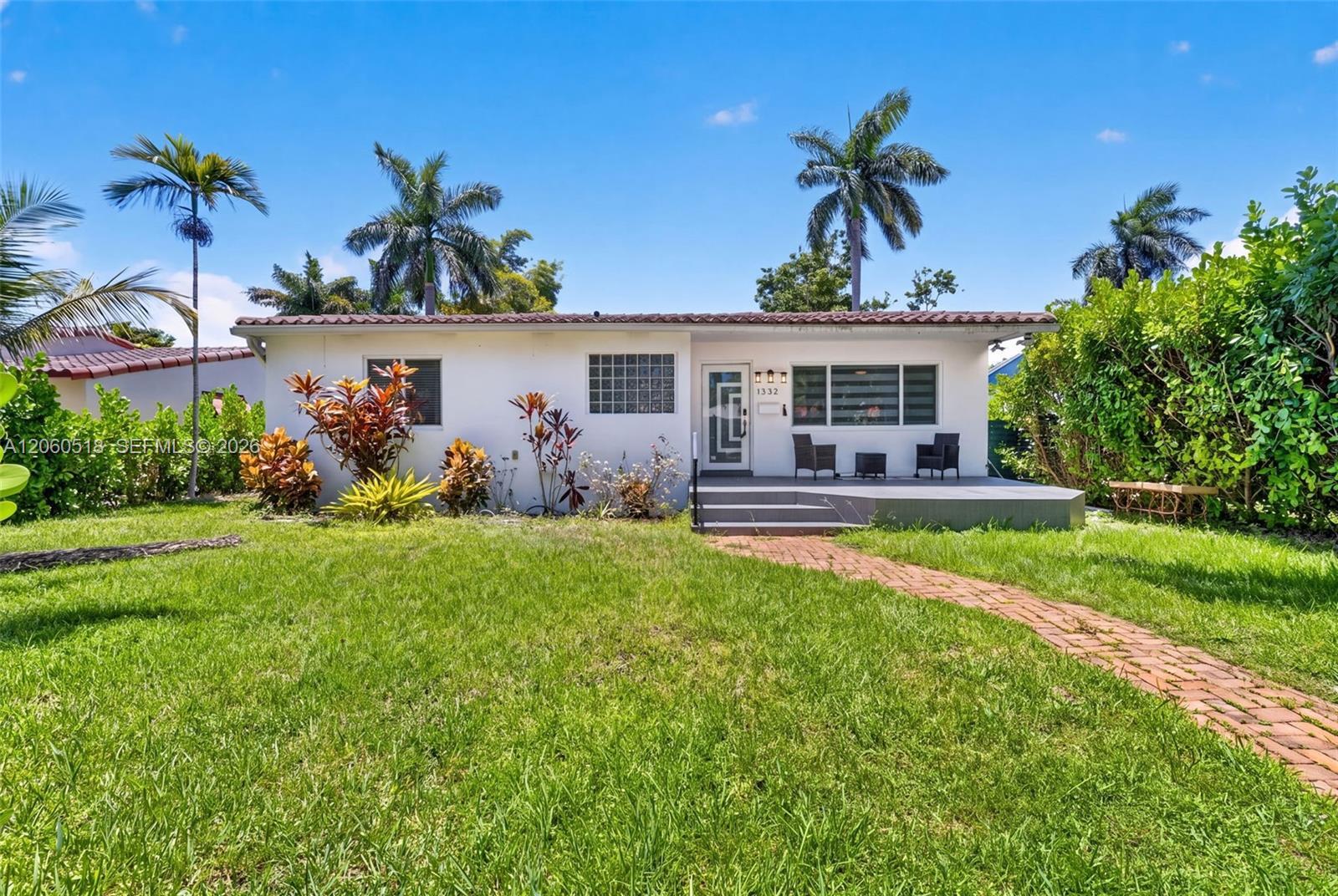 1532 Fletcher St, Hollywood FL 33020 photo 3