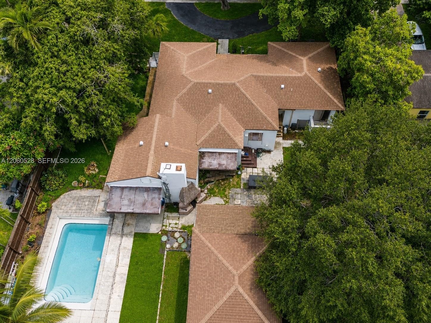 2619 Arthur St, Hollywood FL 33020 photo 3