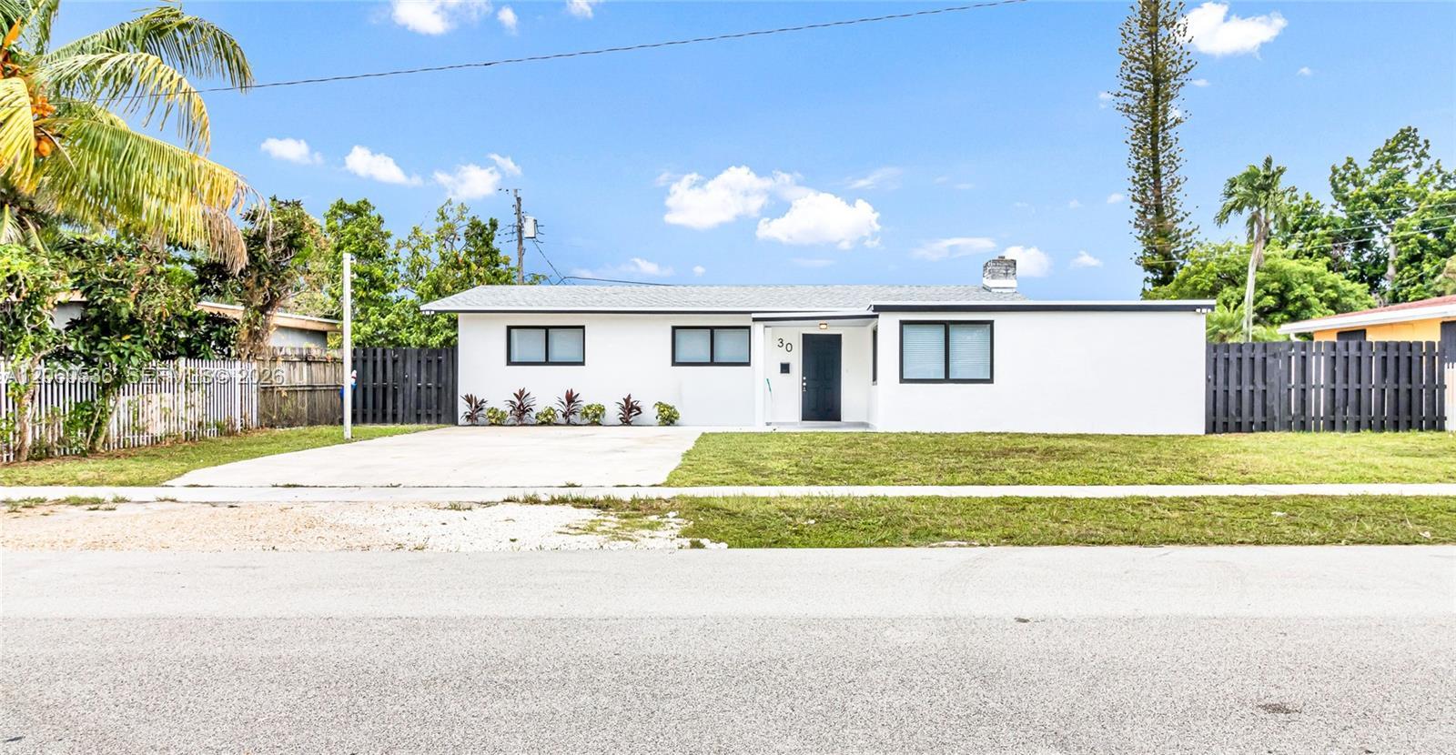 30 NE 193rd Ter, Miami FL 33179 photo 2