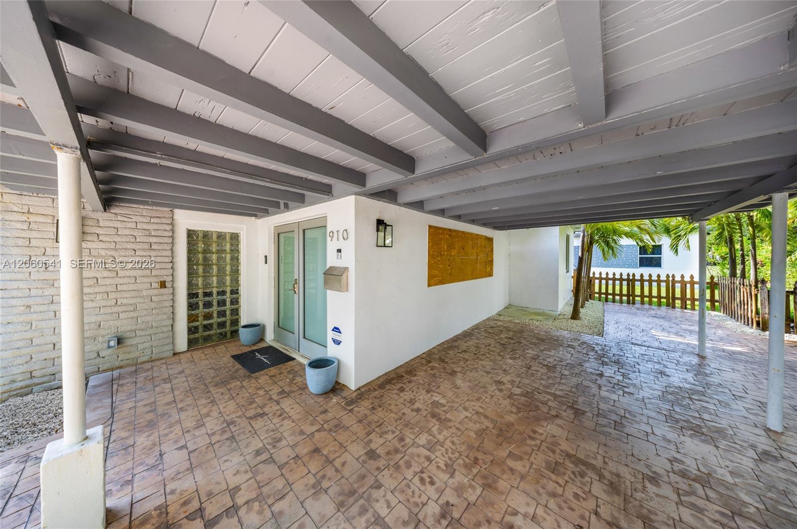 910 NE 81st St, Miami FL 33138 photo 2