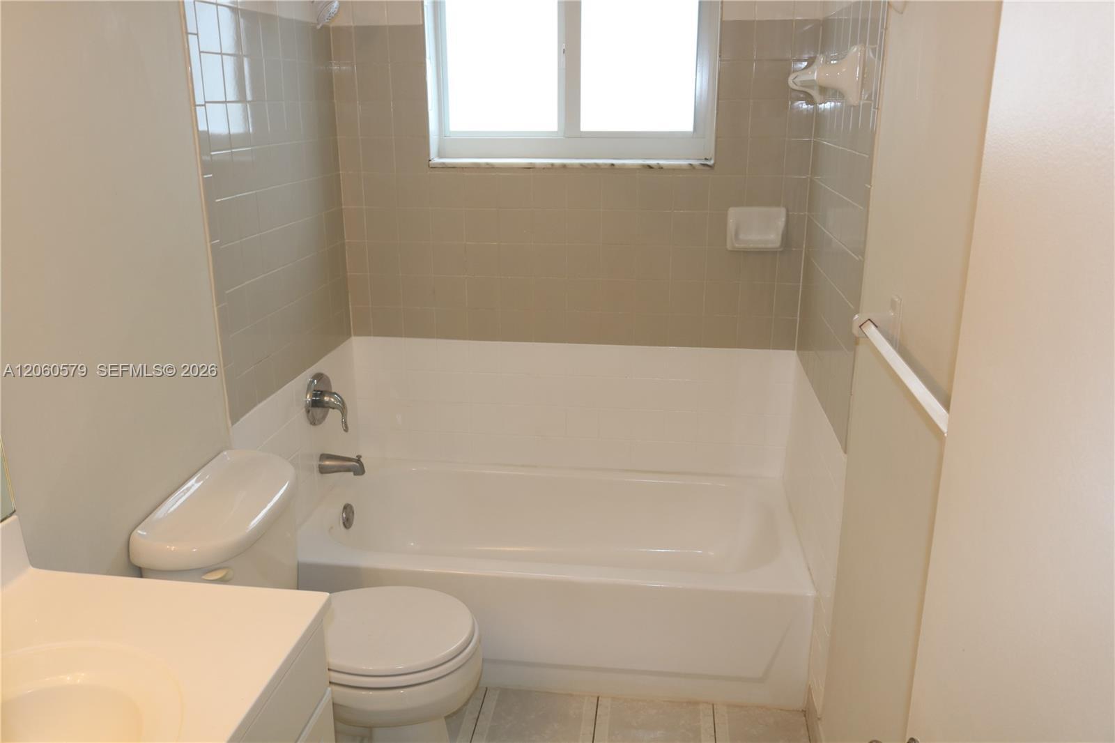 7825 Camino Real # 111, Miami FL 33143 photo 2
