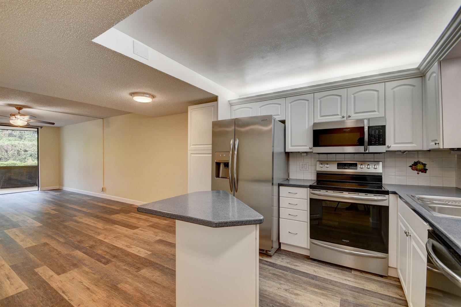890 N Federal Highway # 103, Lantana FL 33462 photo 2