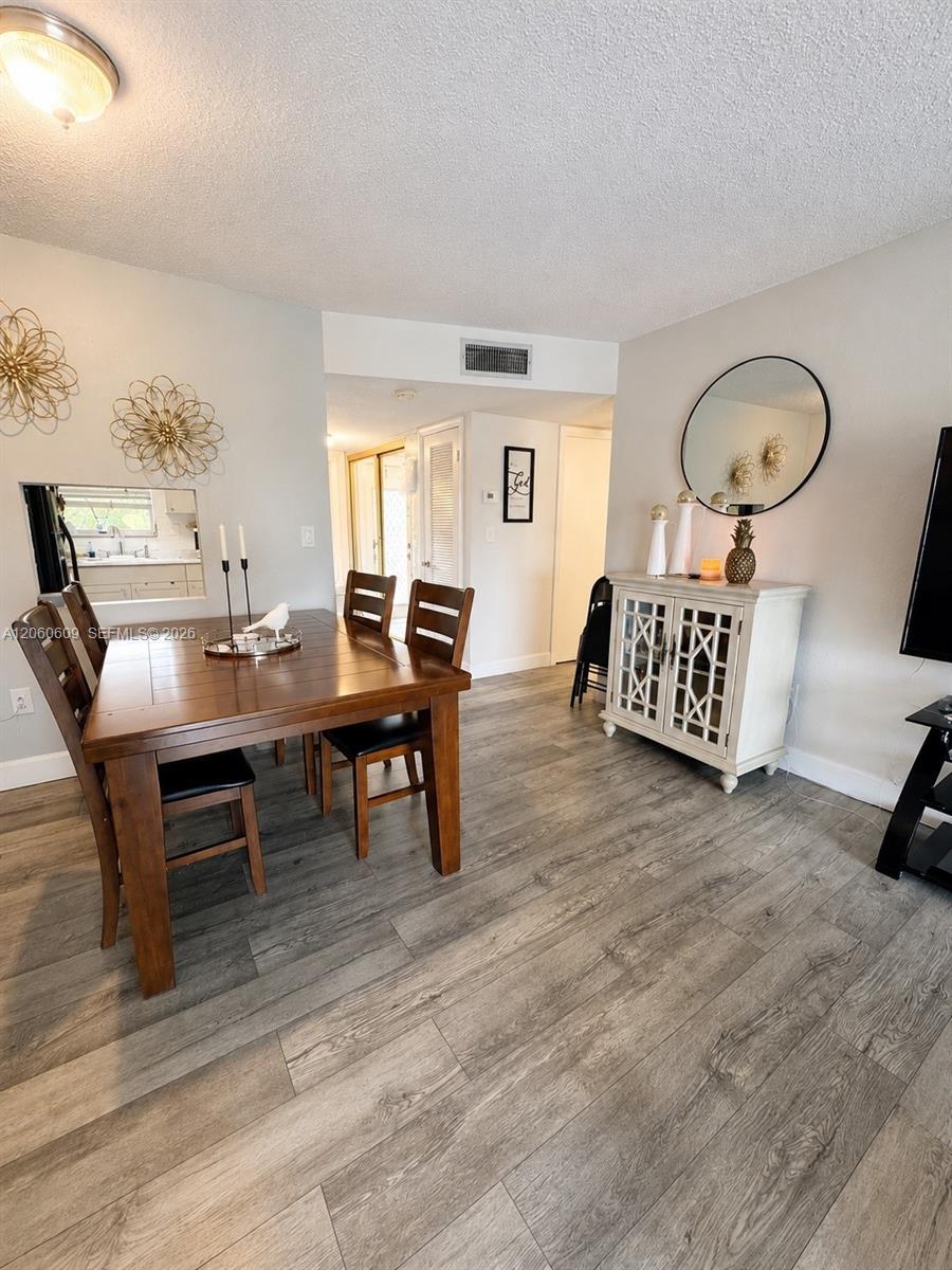 8345 Sunrise Lakes Blvd # 203, Sunrise FL 33322 photo 4