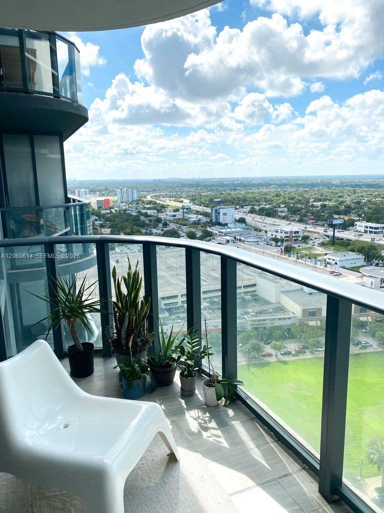 121 NE 34th St # 2415, Miami FL 33137 photo 2