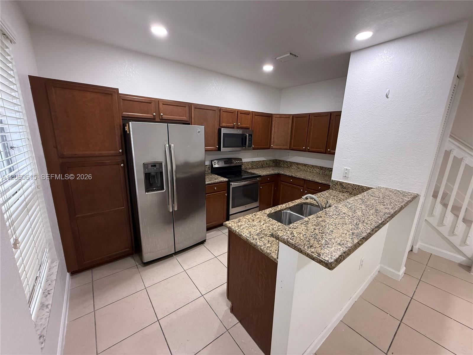 9465 SW 171st Ct, Miami FL 33196 photo 2
