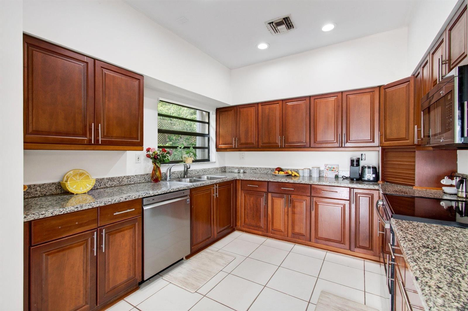 8718 Via Reale, Boca Raton FL 33496 photo 3