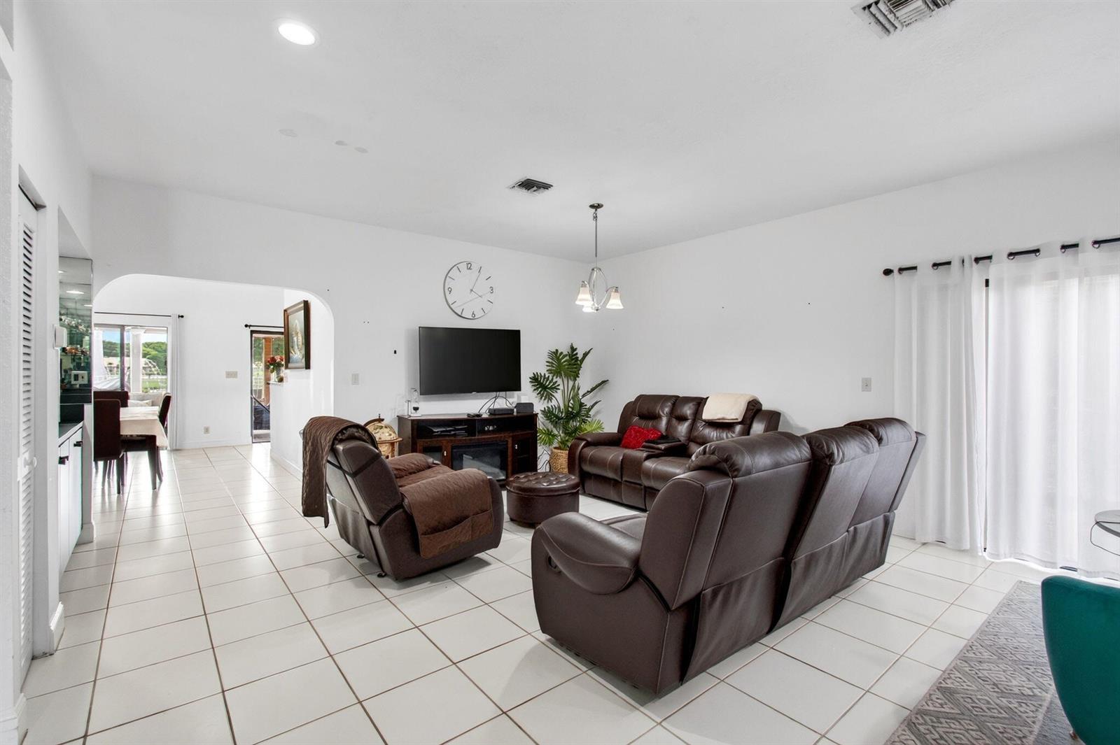 8718 Via Reale, Boca Raton FL 33496 photo 5