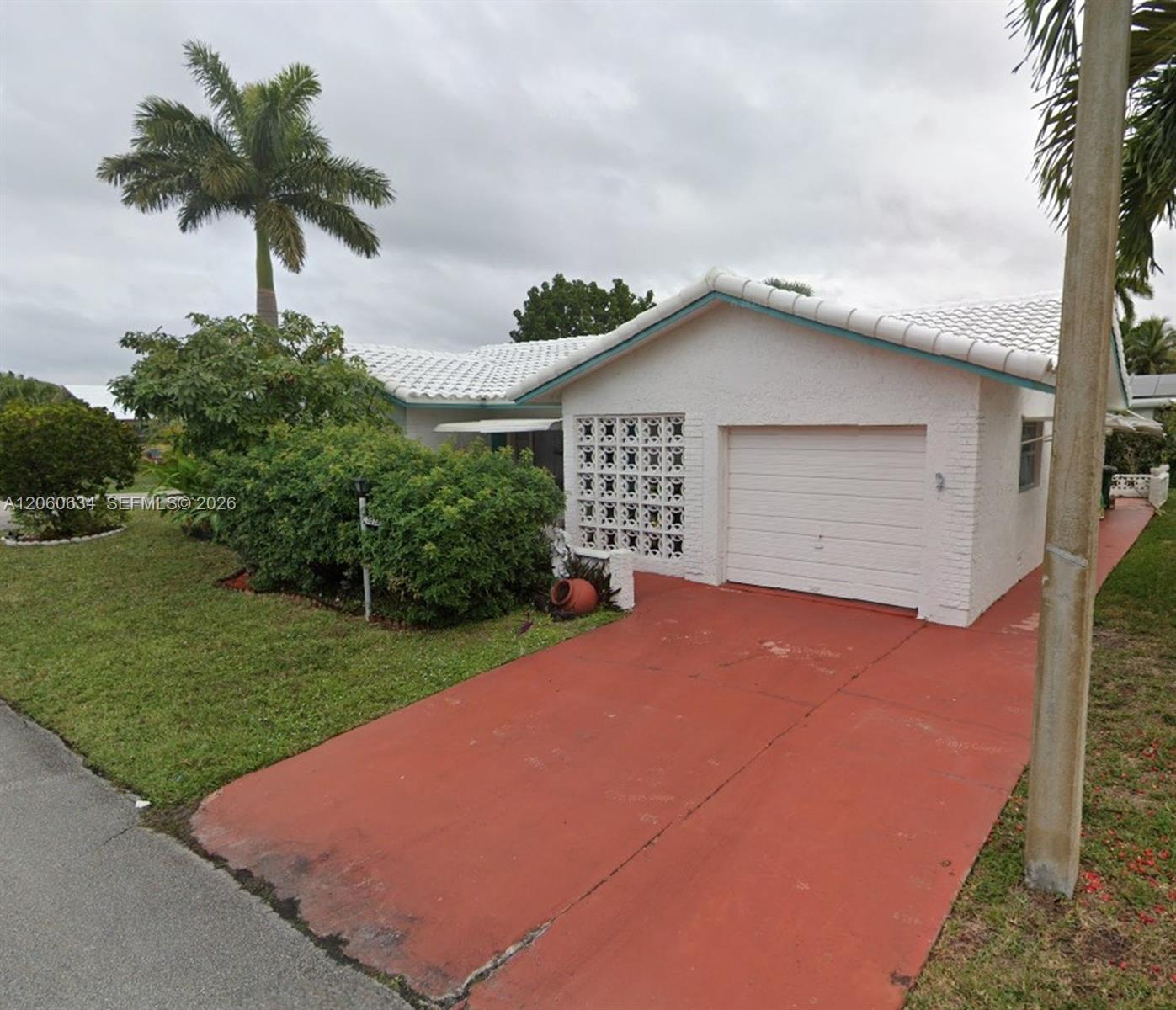 7516 NW 67th Ave, Tamarac FL 33321