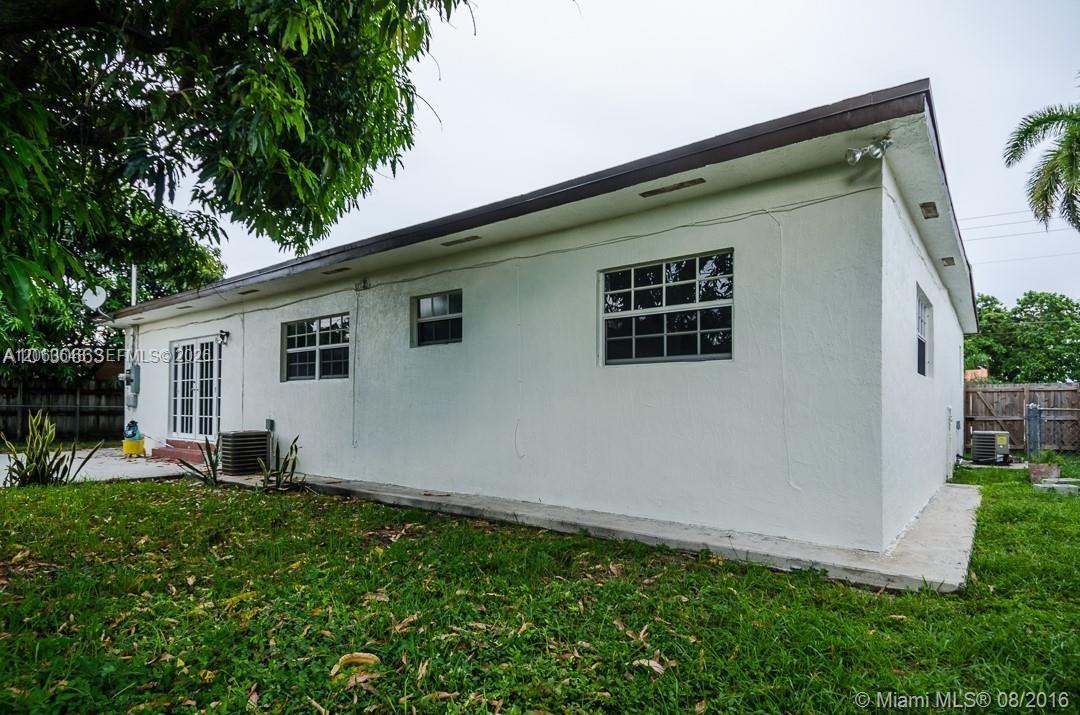 5360 W 2nd Ave, Hialeah FL 33012 photo 3