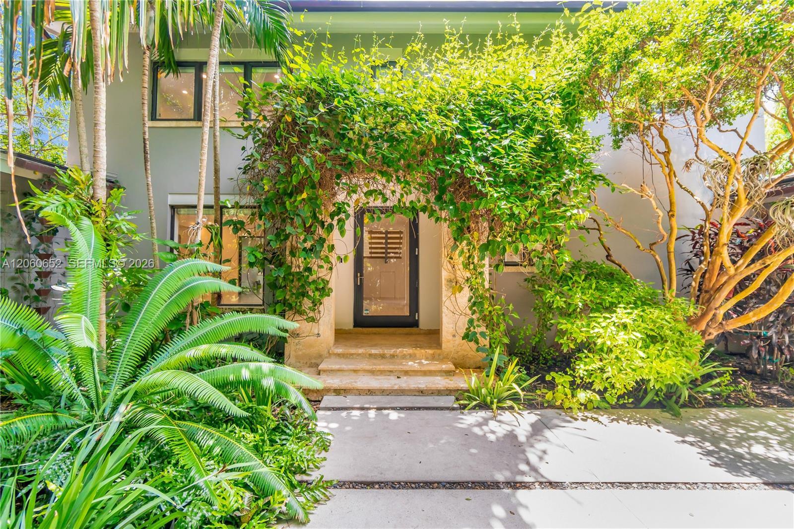 6840 Sunrise Pl, Coral Gables FL 33133 photo 3