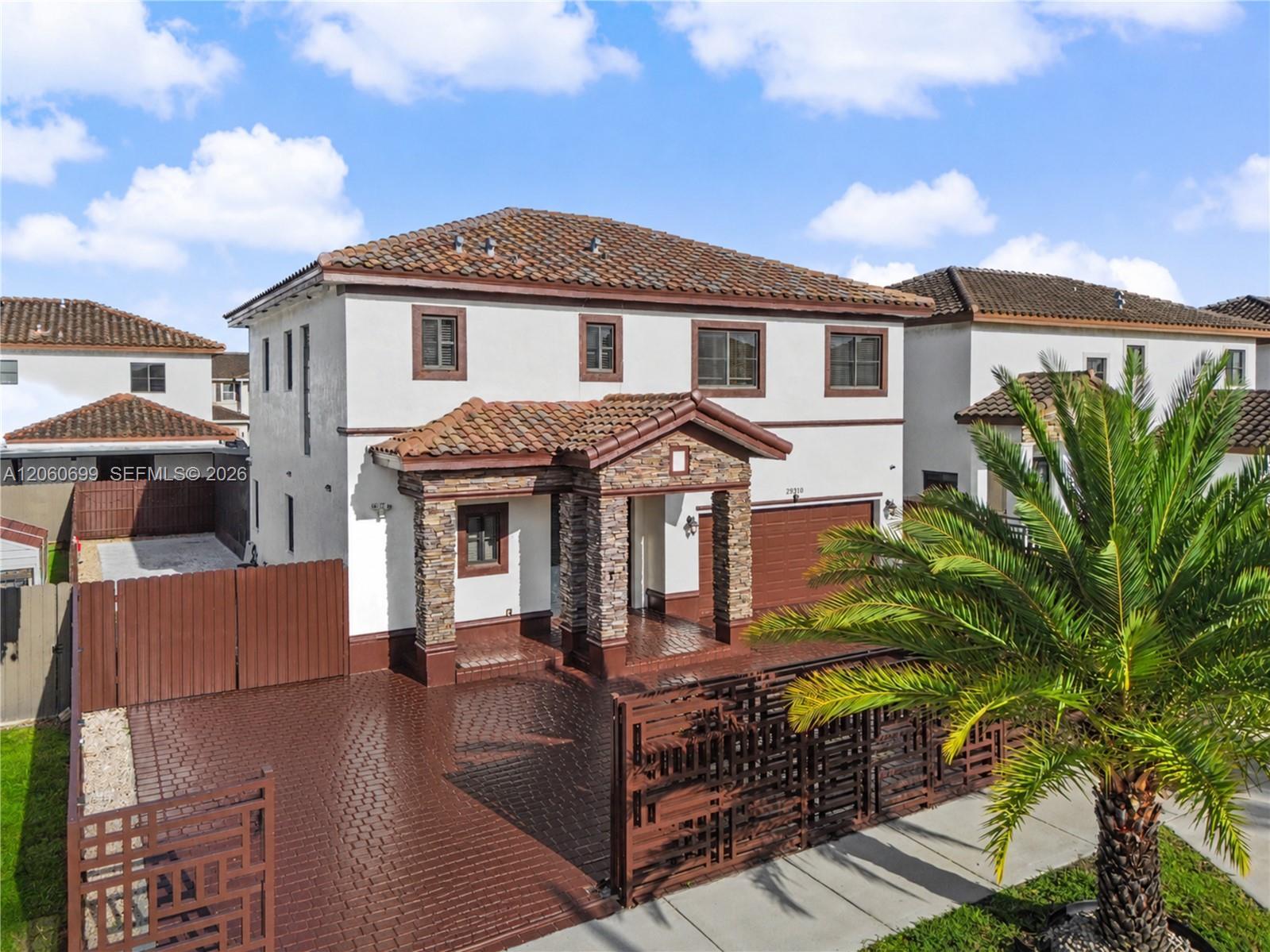 23010 SW 114th Path, Miami FL 33170 photo 2