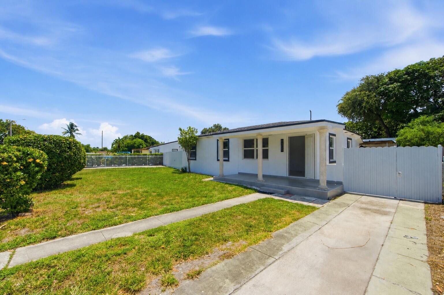 8800 NW 33 Avenue Road, Miami FL 33147 photo 2