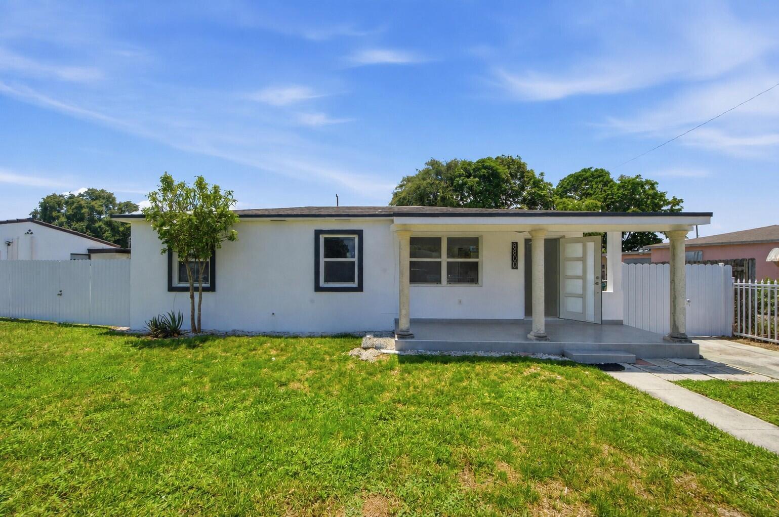 8800 NW 33RD AVE Avenue, Miami FL 33147