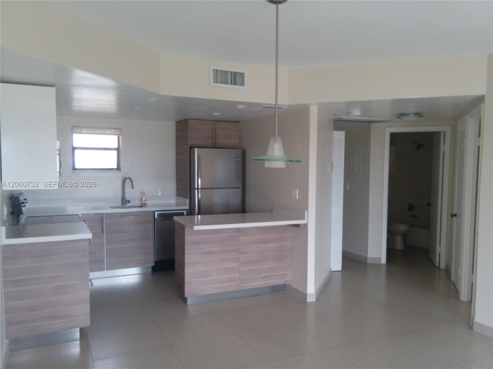 8290 Lake Dr # 510, Doral FL 33166 photo 2
