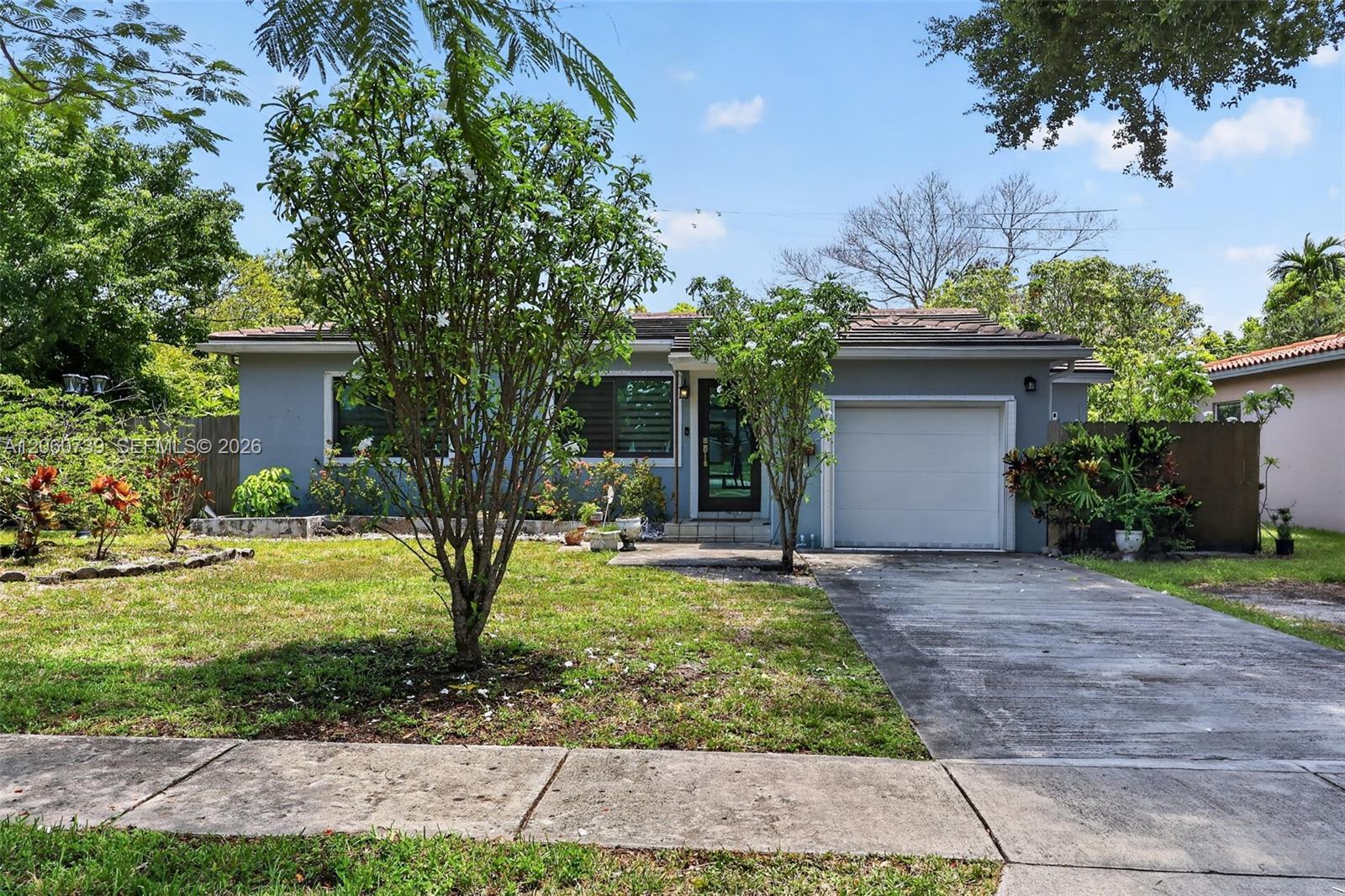 1390 NE 129th St, North Miami FL 33161 photo 2
