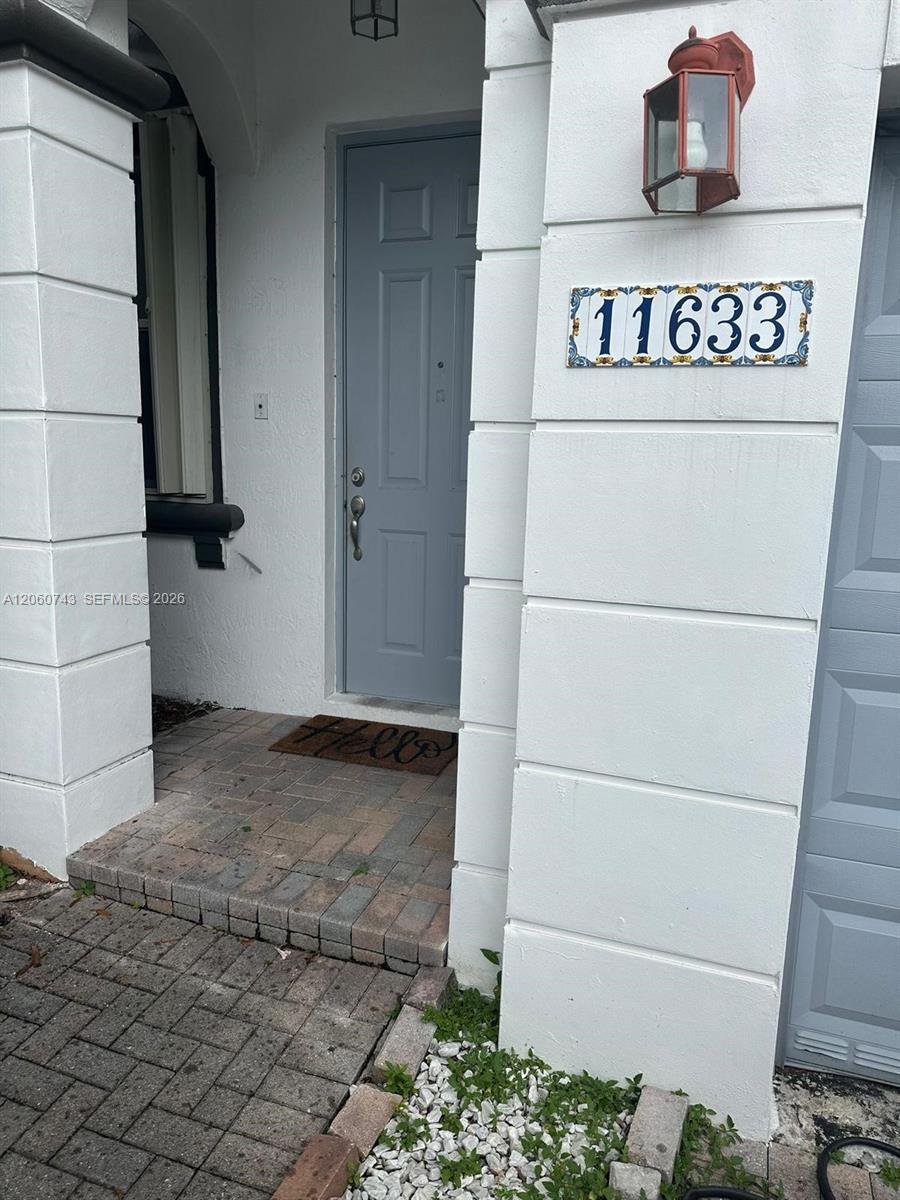 11633 NW 78th St, Doral FL 33178 photo 2