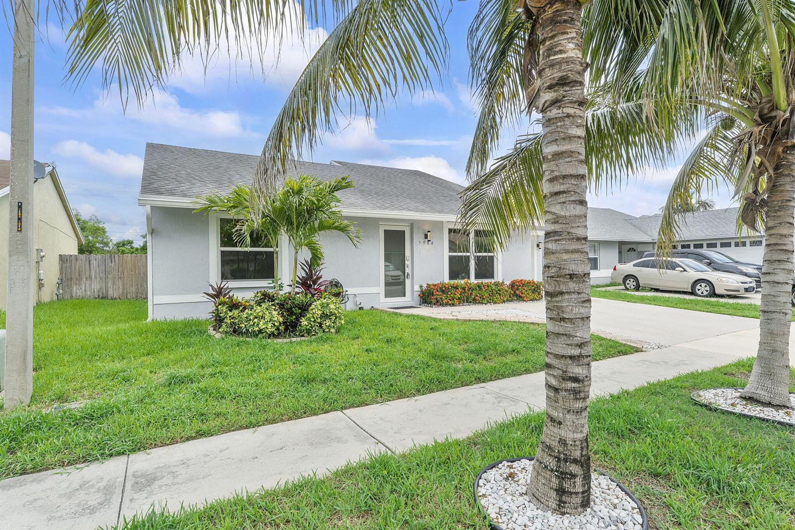 5584 Priscilla Lane, Lake Worth FL 33463 photo 3