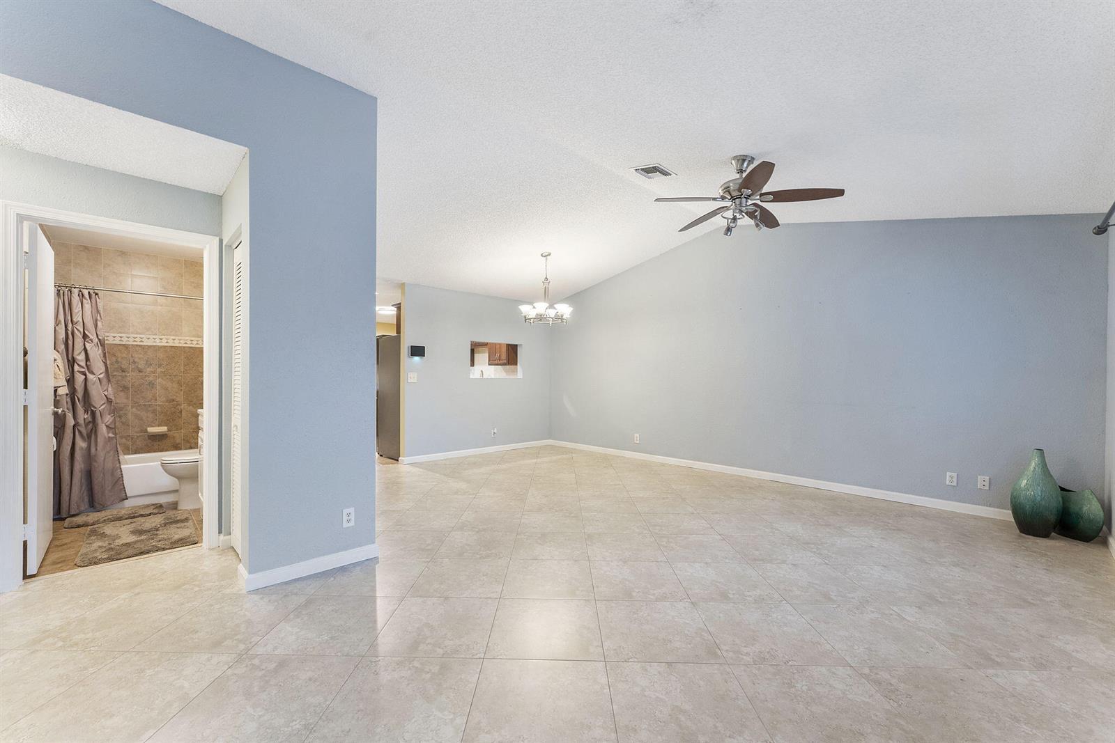 5584 Priscilla Lane, Lake Worth FL 33463 photo 5