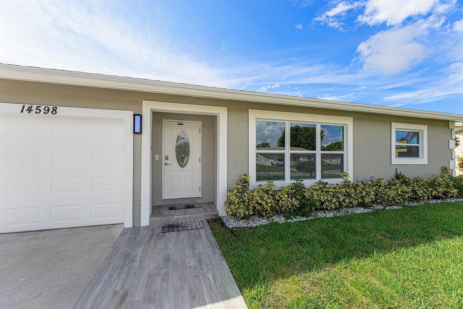 14598 SUNNY WATERS Lane, Delray Beach FL 33484 photo 2