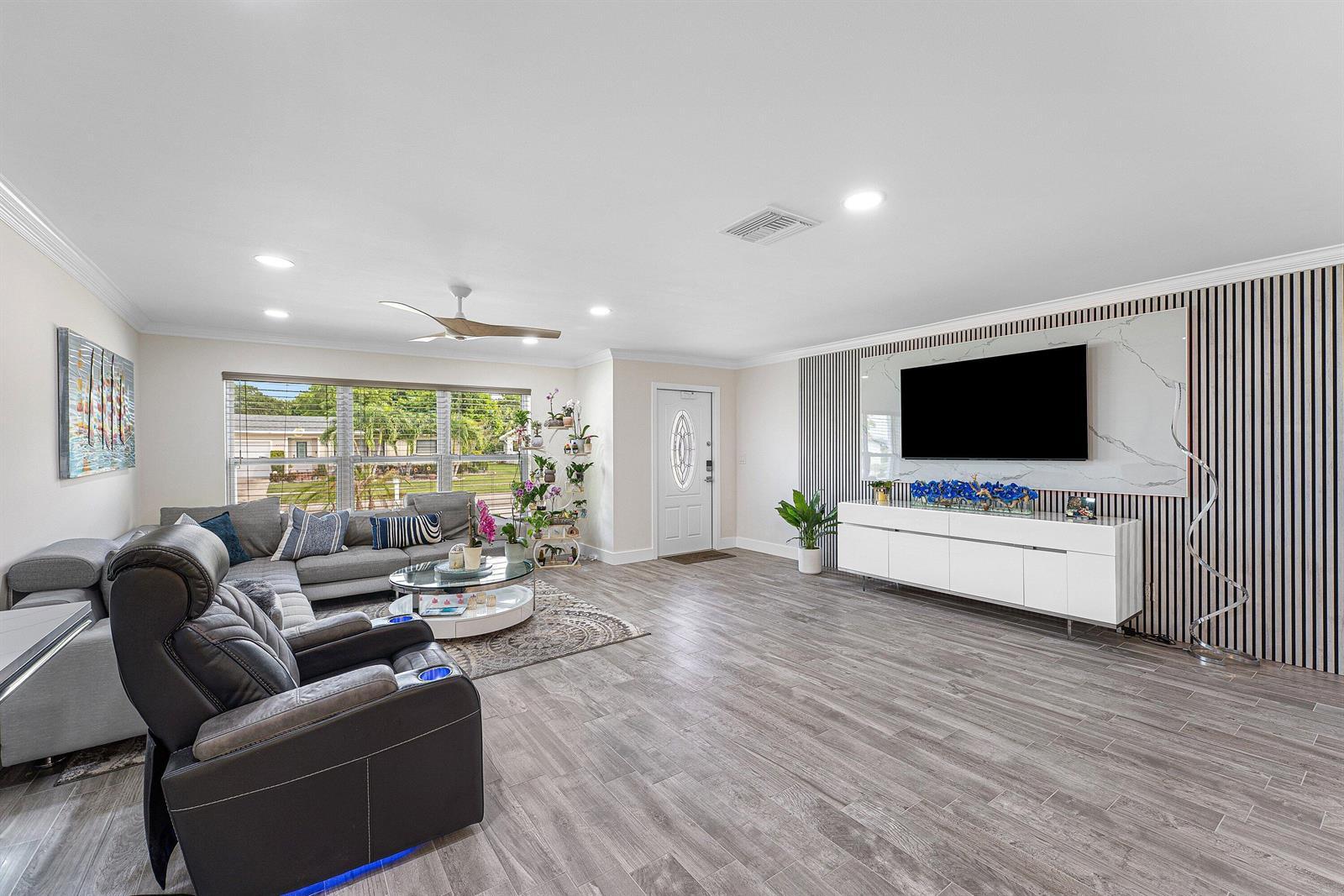 14598 SUNNY WATERS Lane, Delray Beach FL 33484 photo 3