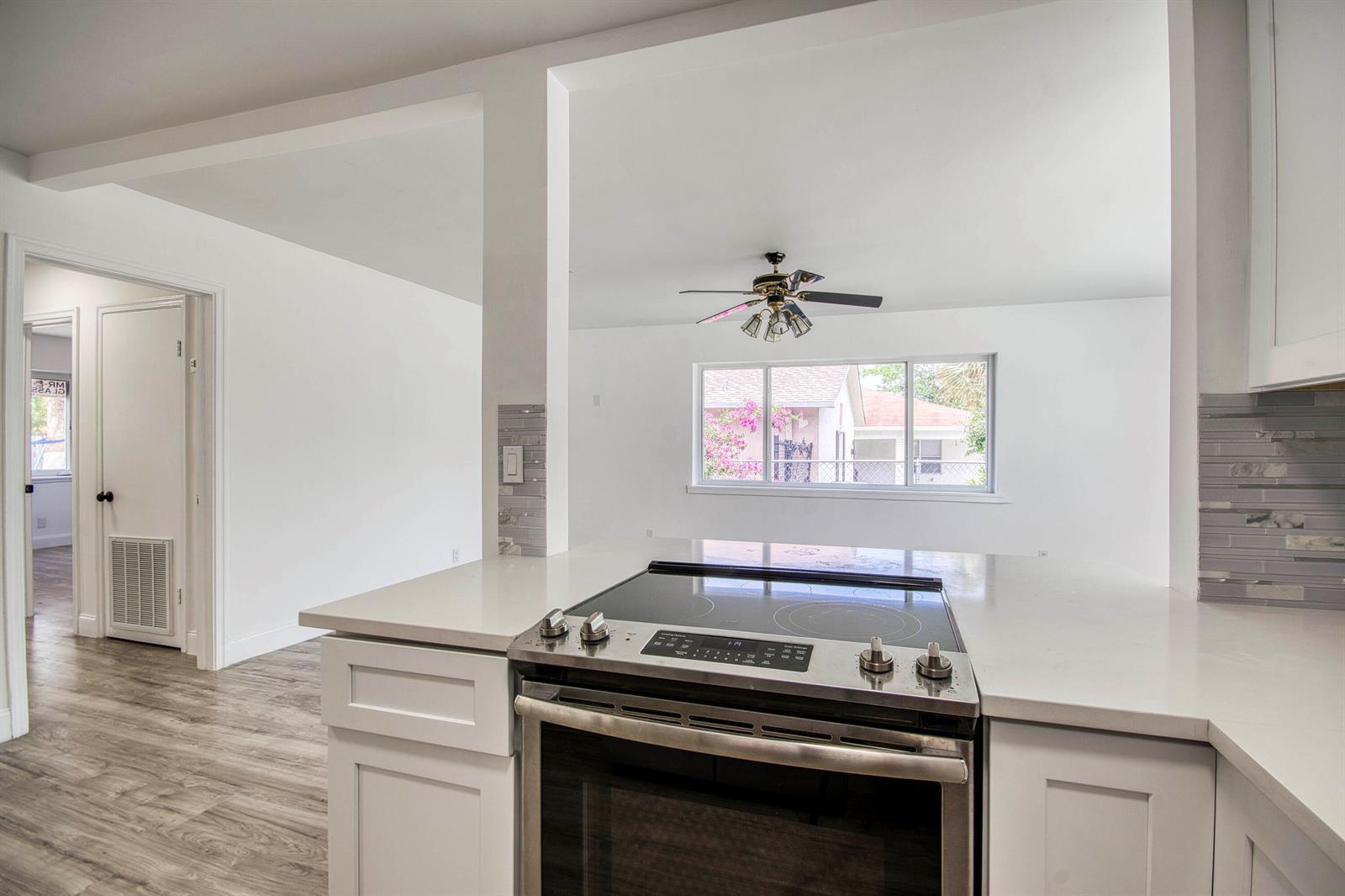 950 W 36th Street, Riviera Beach FL 33404 photo 5