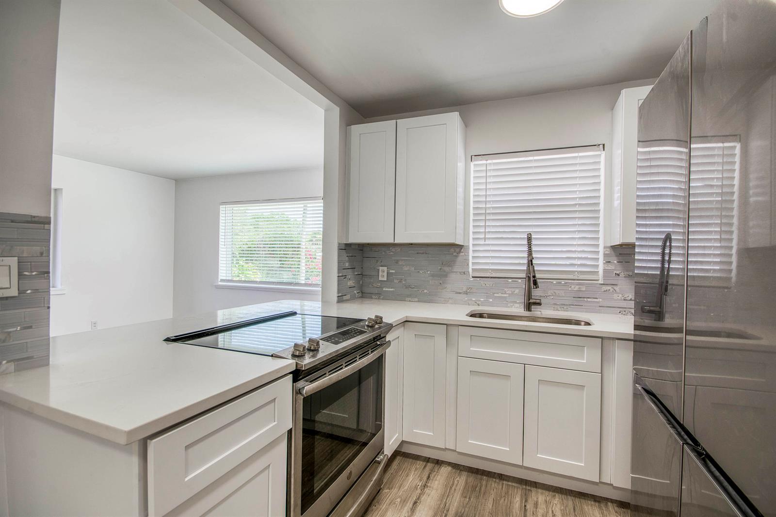 950 W 36th Street, Riviera Beach FL 33404 photo 4