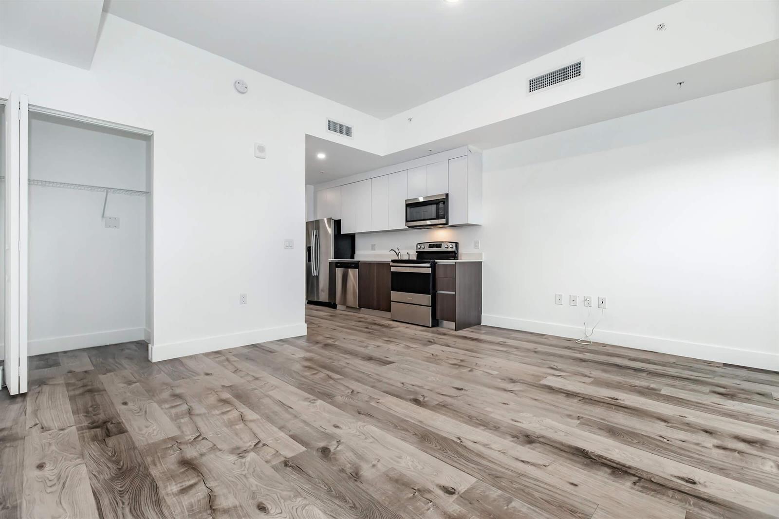 39 NW 7TH Avenue # 405, Miami FL 33128 photo 2