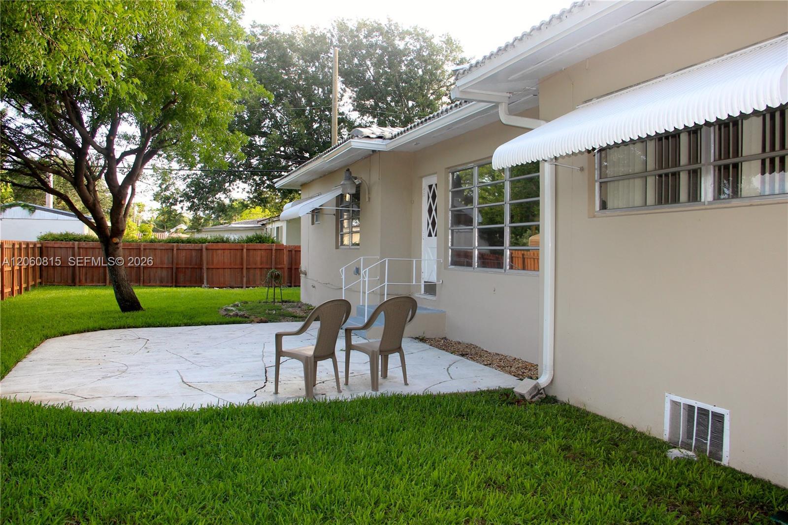 70 Hammond Dr, Miami Springs FL 33166 photo 5