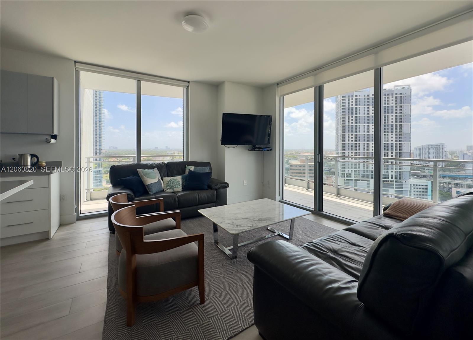 90 SW 3rd St # 2012, Miami FL 33130