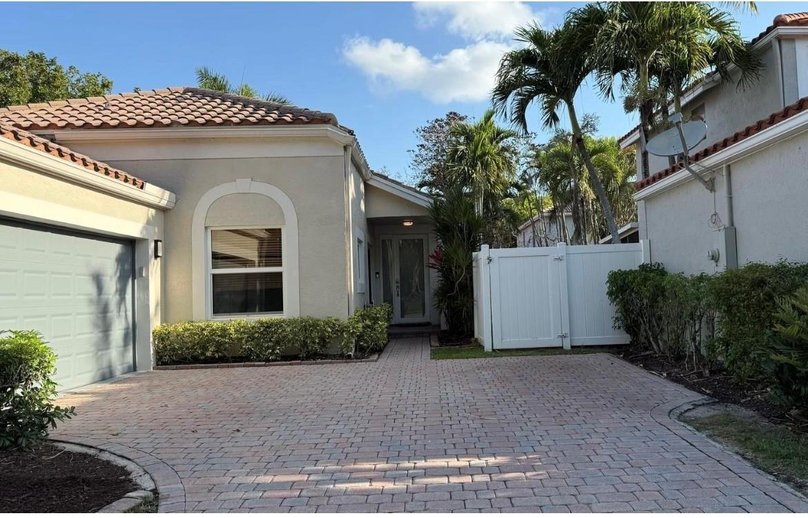 6165 NW 77th Place, Parkland FL 33067 photo 2