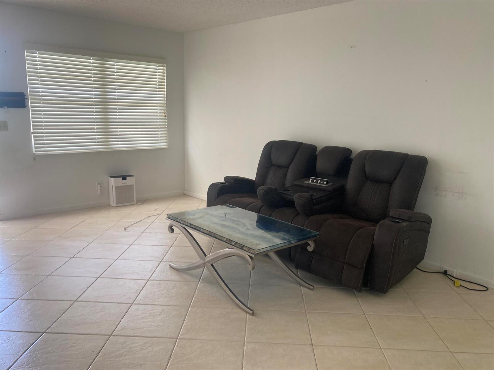 1097 CORNWALL E, Boca Raton FL 33434 photo 2