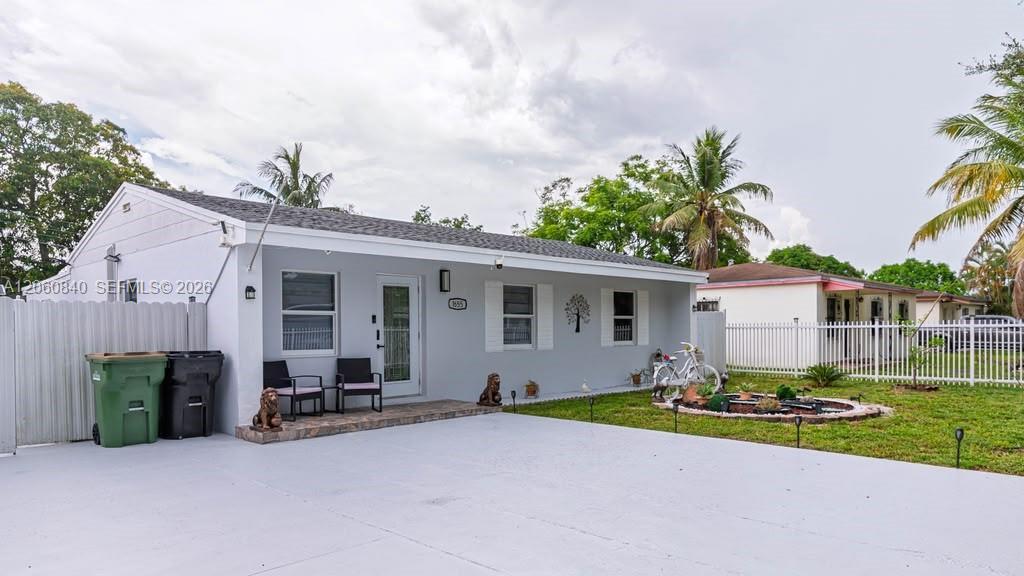 1655 NW 124th St, North Miami FL 33167