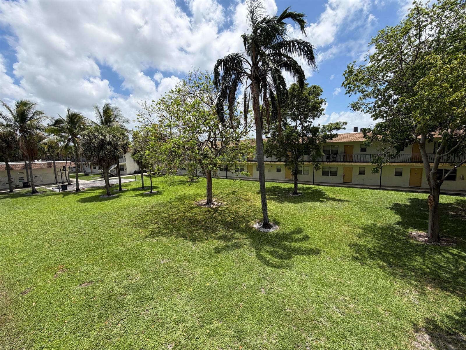 4160 NW 21st Street, Lauderhill FL 33313