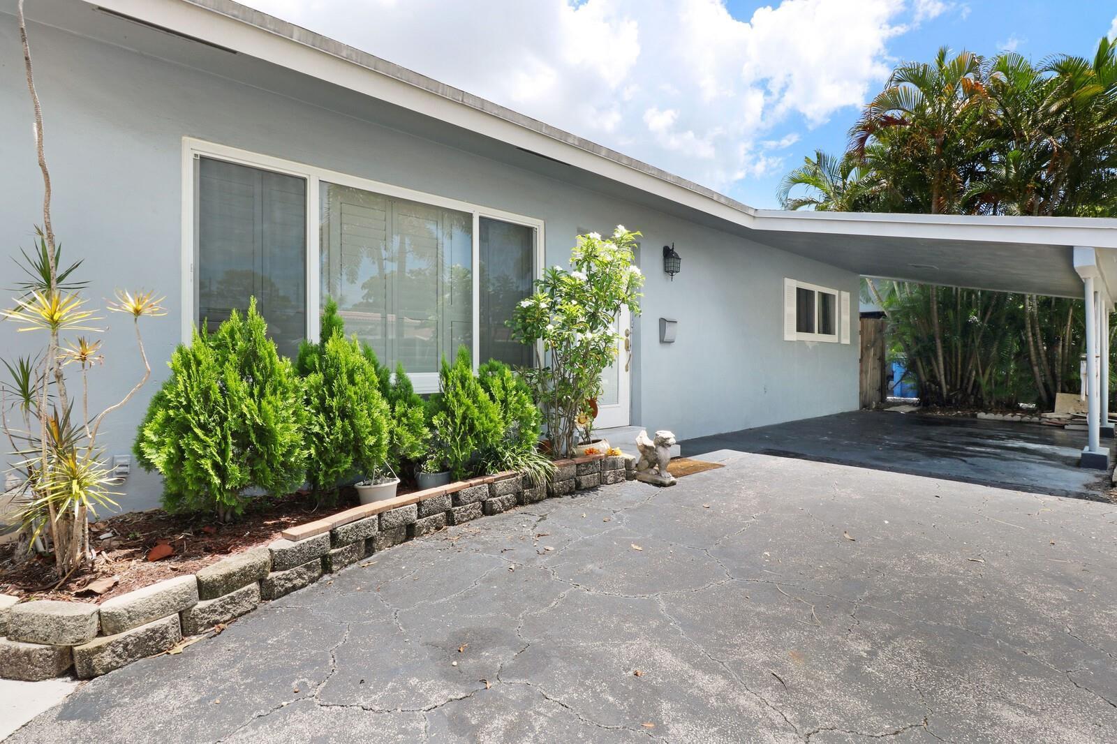 1435 NE 39th Street, Oakland Park FL 33334