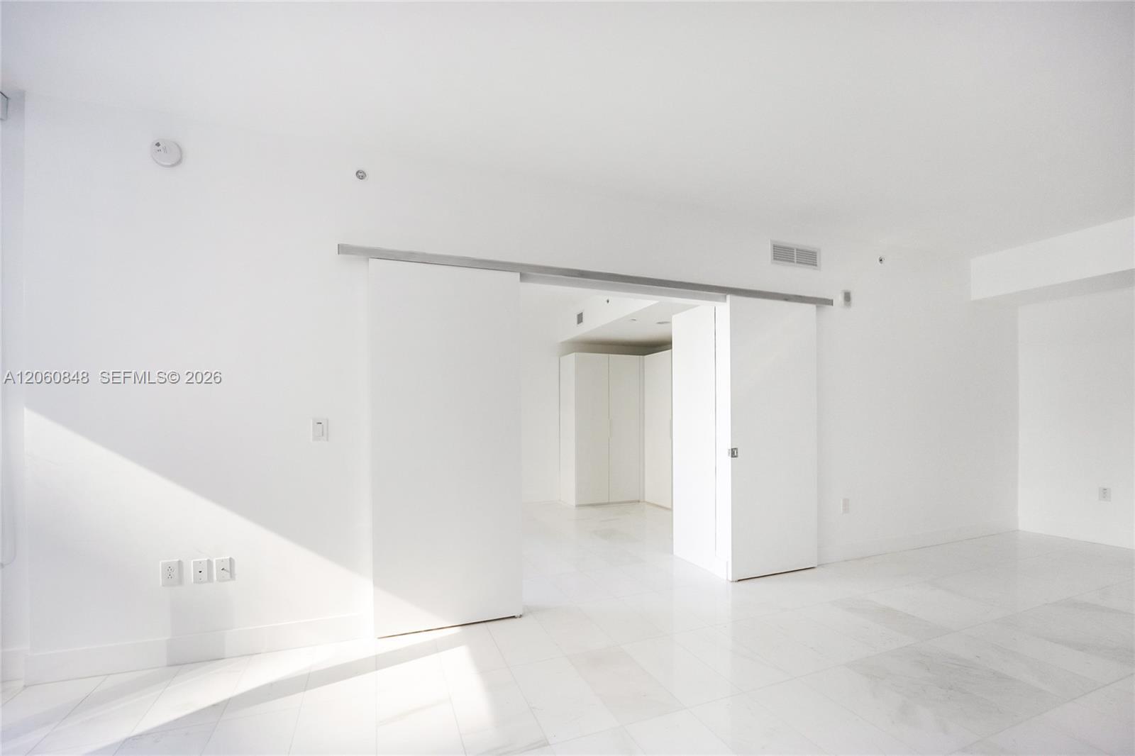 1010 Brickell Ave # 2708, Miami FL 33131 photo 4