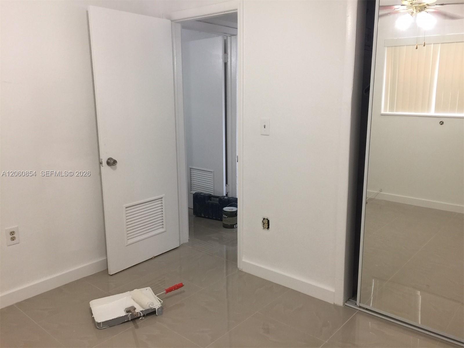Miami, FL 33125 photo 4