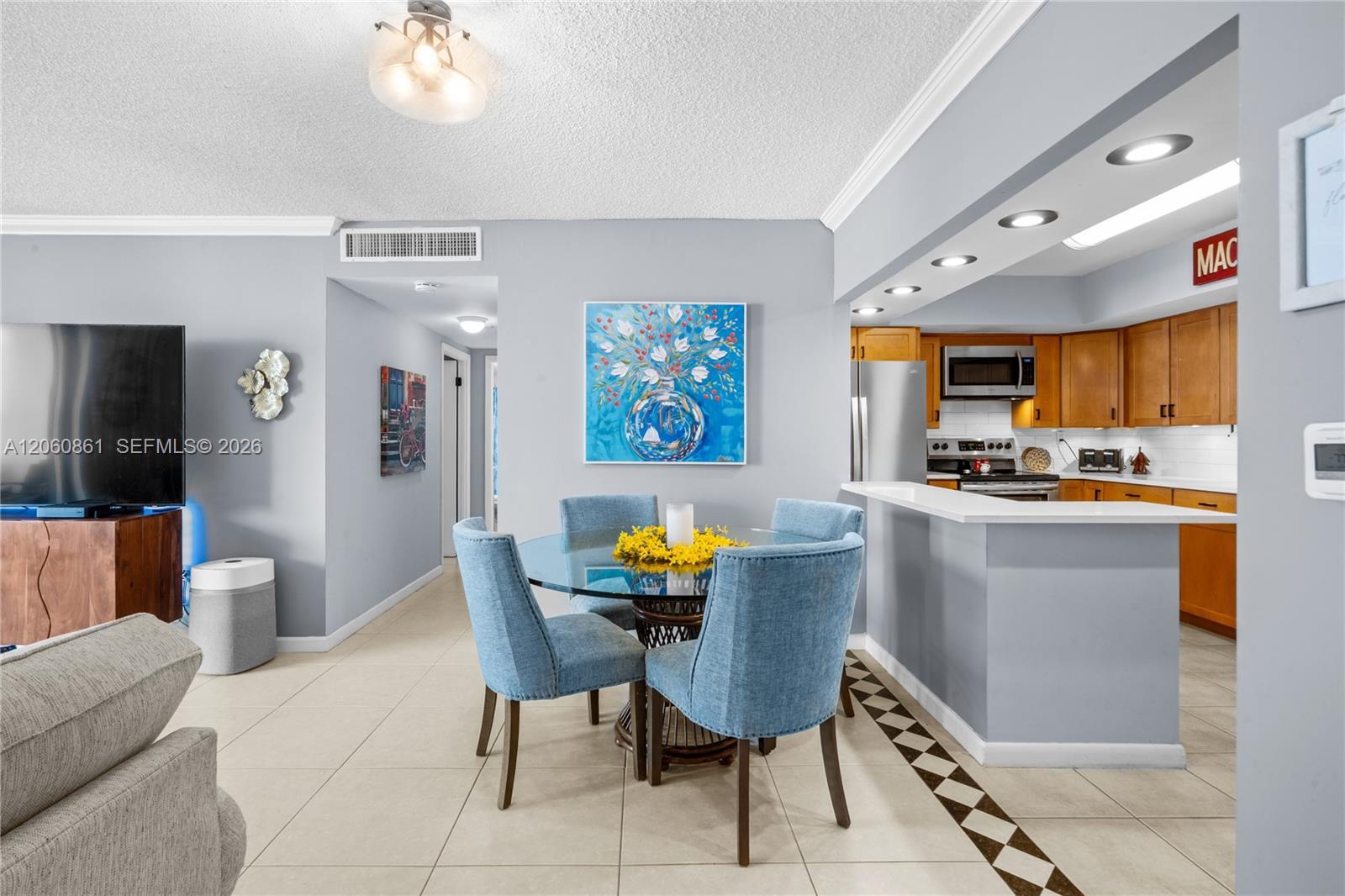 600 Three Islands Blvd # 911, Hallandale Beach FL 33009 photo 4