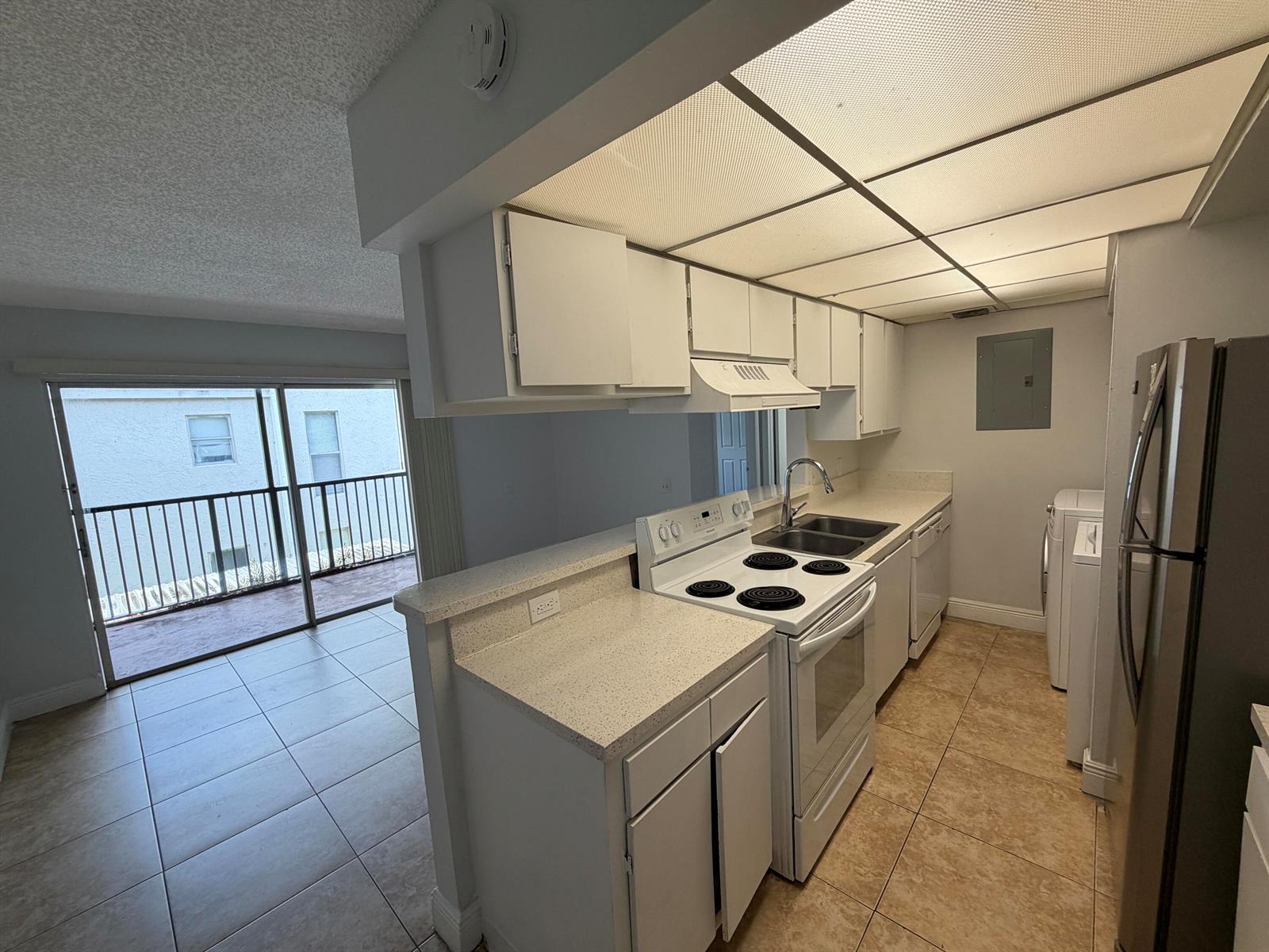4419 TREEHOUSE Lane # C, Tamarac FL 33319