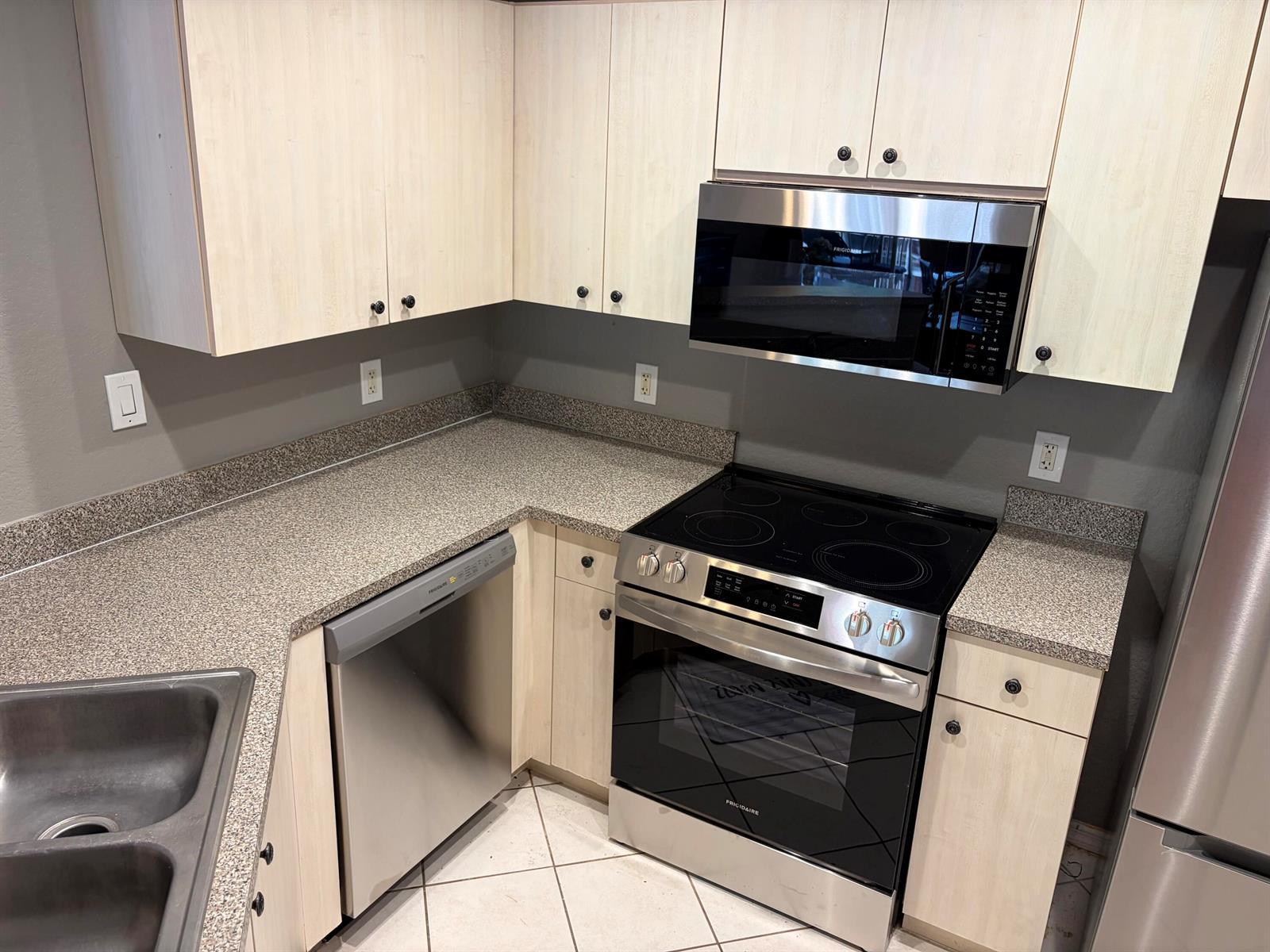1801 N Flagler Drive # 928, West Palm Beach FL 33407 photo 2