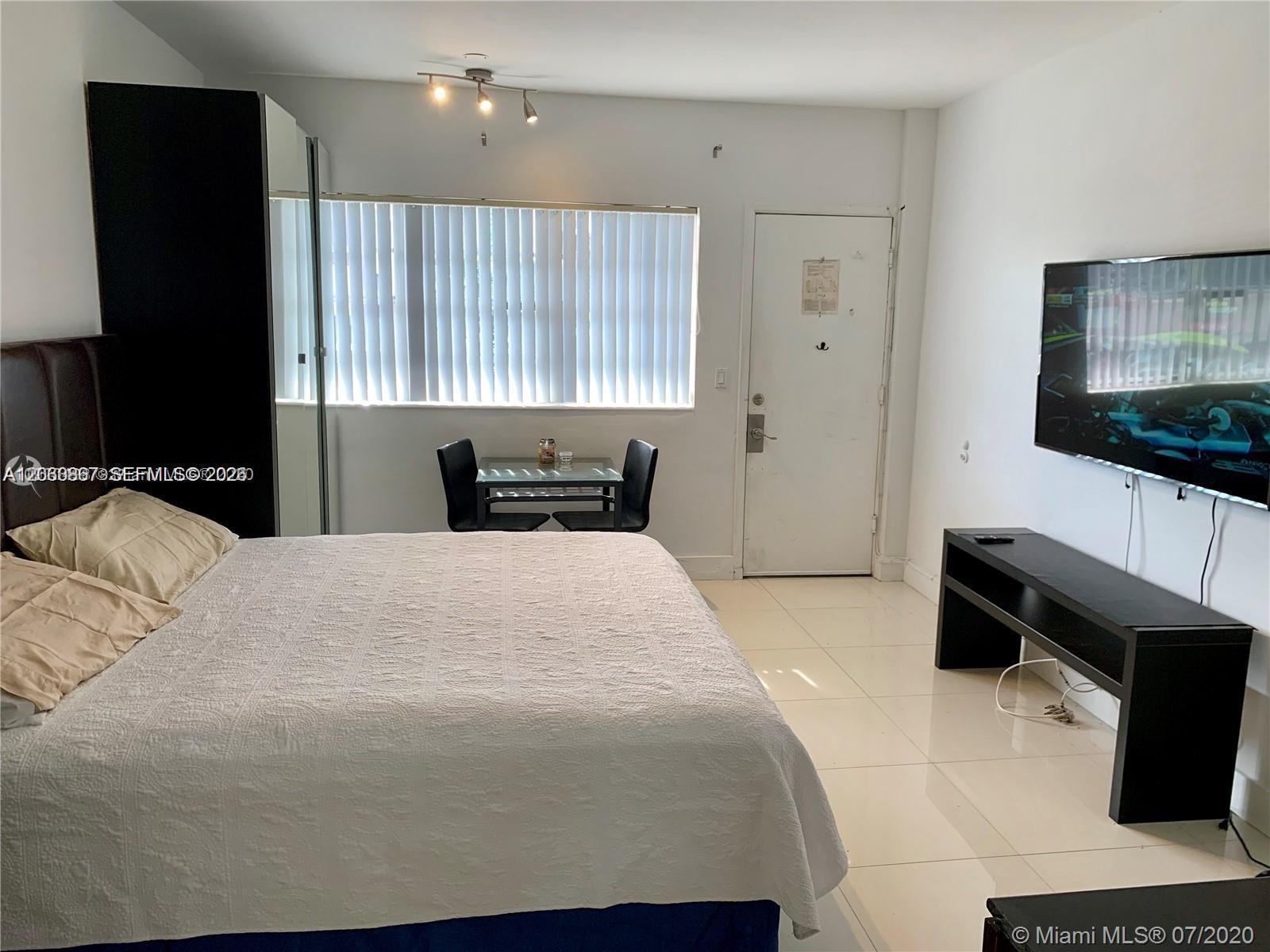 Hallandale Beach, FL 33009 photo 2
